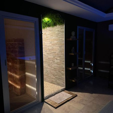 Royalty Rooms & Spa Nápoles Exterior foto